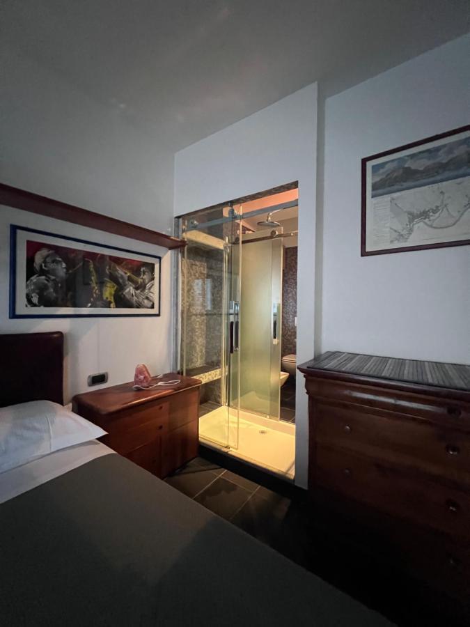 Casa Vacanze Attico Sul Lago Di Lecco, A Due Passi Dal Centro Con Posto Auto Dış mekan fotoğraf